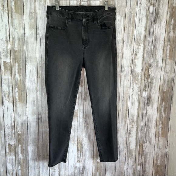 American Eagle Outfitters Denim - American Eagle Super Stretch Short High Rise Jeggings